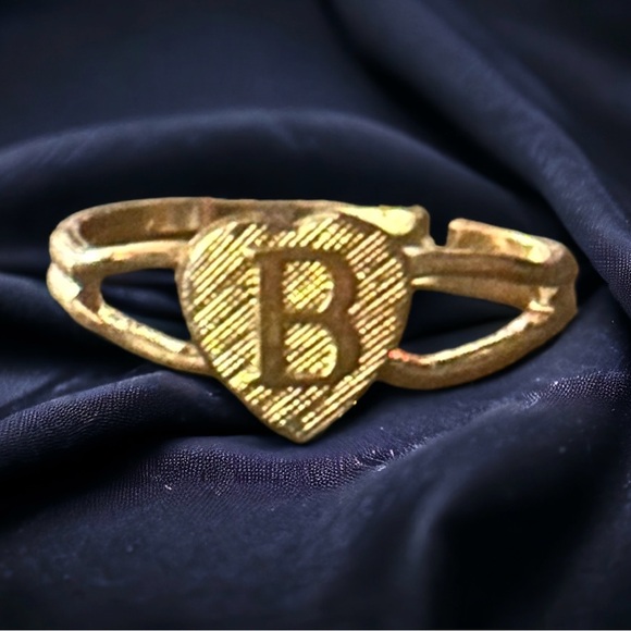 Vintage Jewelry - Vintage Letter B heart shaped adjustable ring
